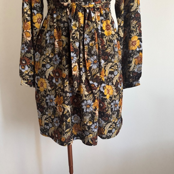 Véro - Brown Floral Belted Midi Dress - Picture 4 of 15